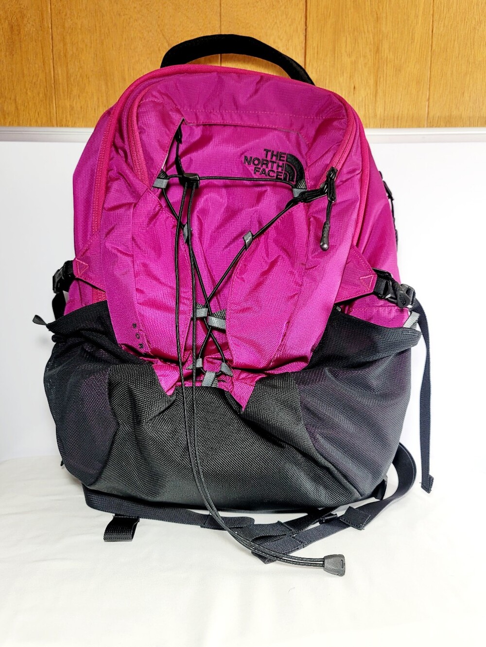 North Face Borealis Women's 27 Liter Backpack